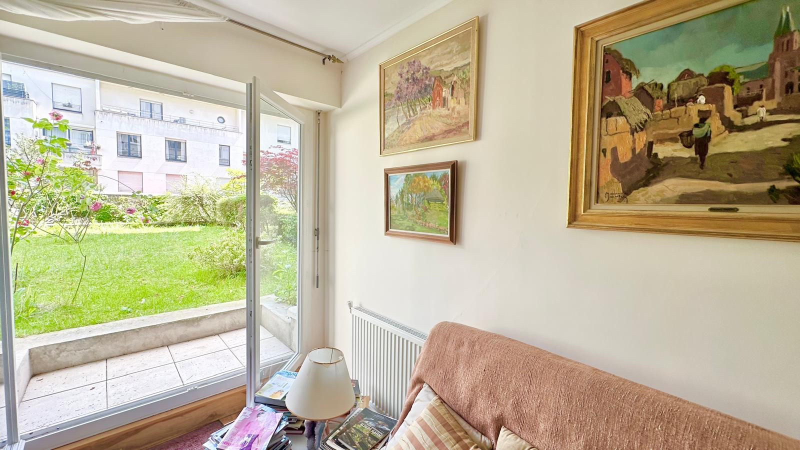 Photo T2 EN ETAGE AU CALME AVEC MAGNIFIQUE JARDIN !! - VAUGIRARD image 3/6