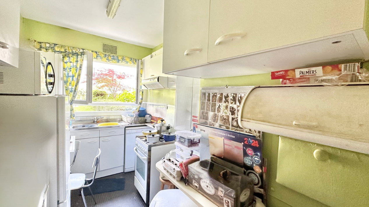 Photo T2 EN ETAGE AU CALME AVEC MAGNIFIQUE JARDIN !! - VAUGIRARD image 4/6