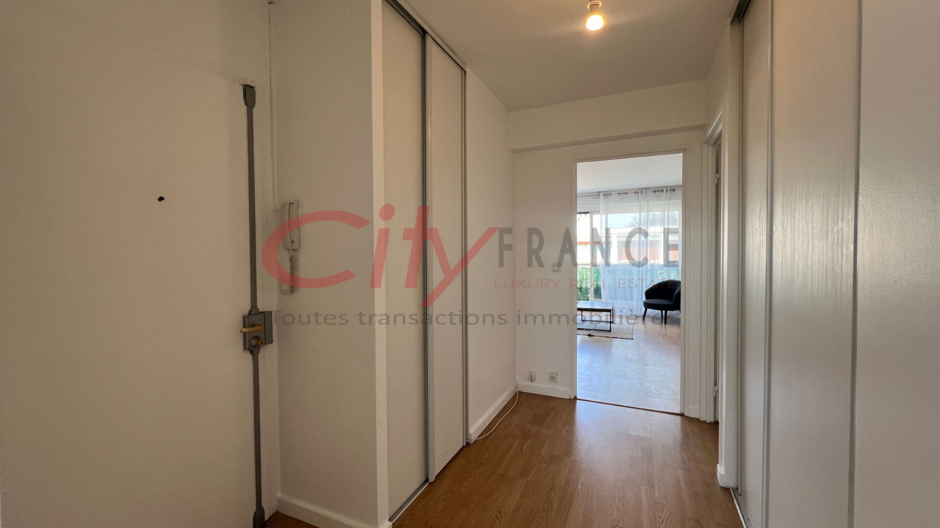 Photo Appartement  3 pièce(s) 60 m2 image 2/6