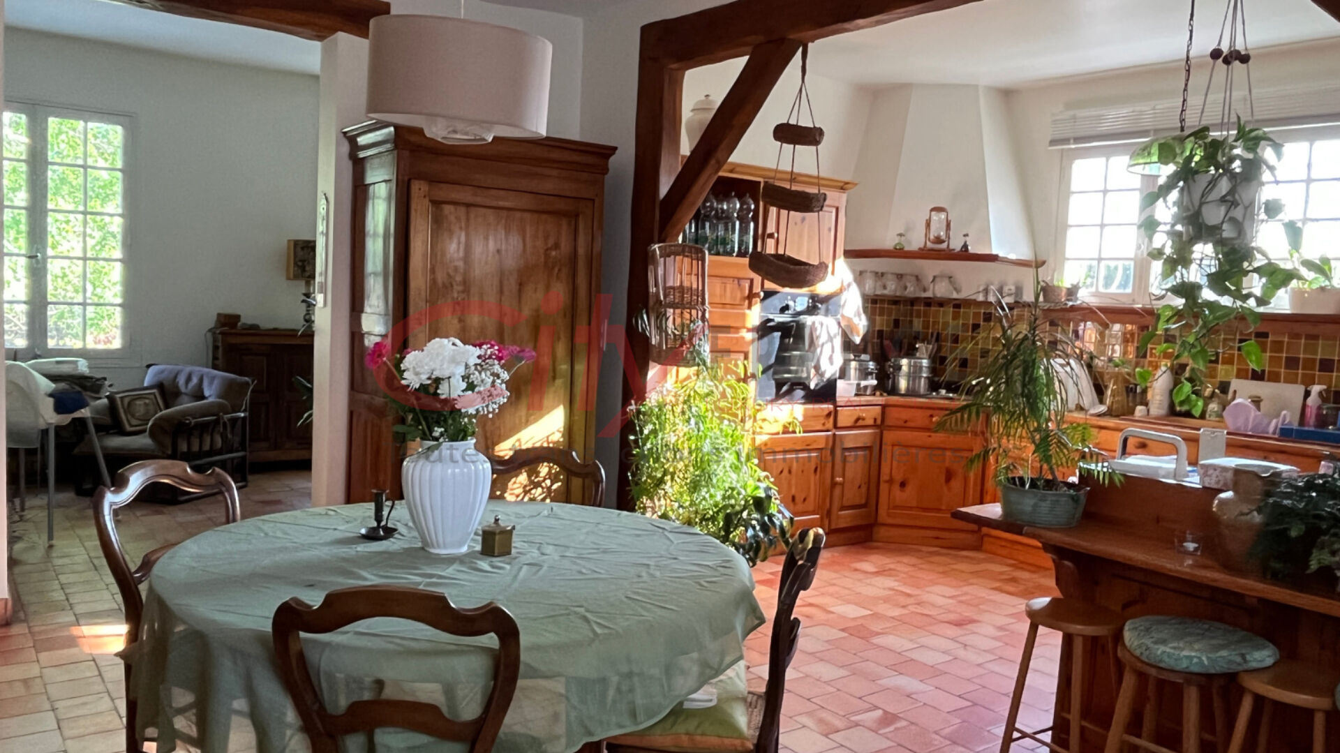 Photo Maison Orgerus 4 pièce(s) 200 m2 image 3/6