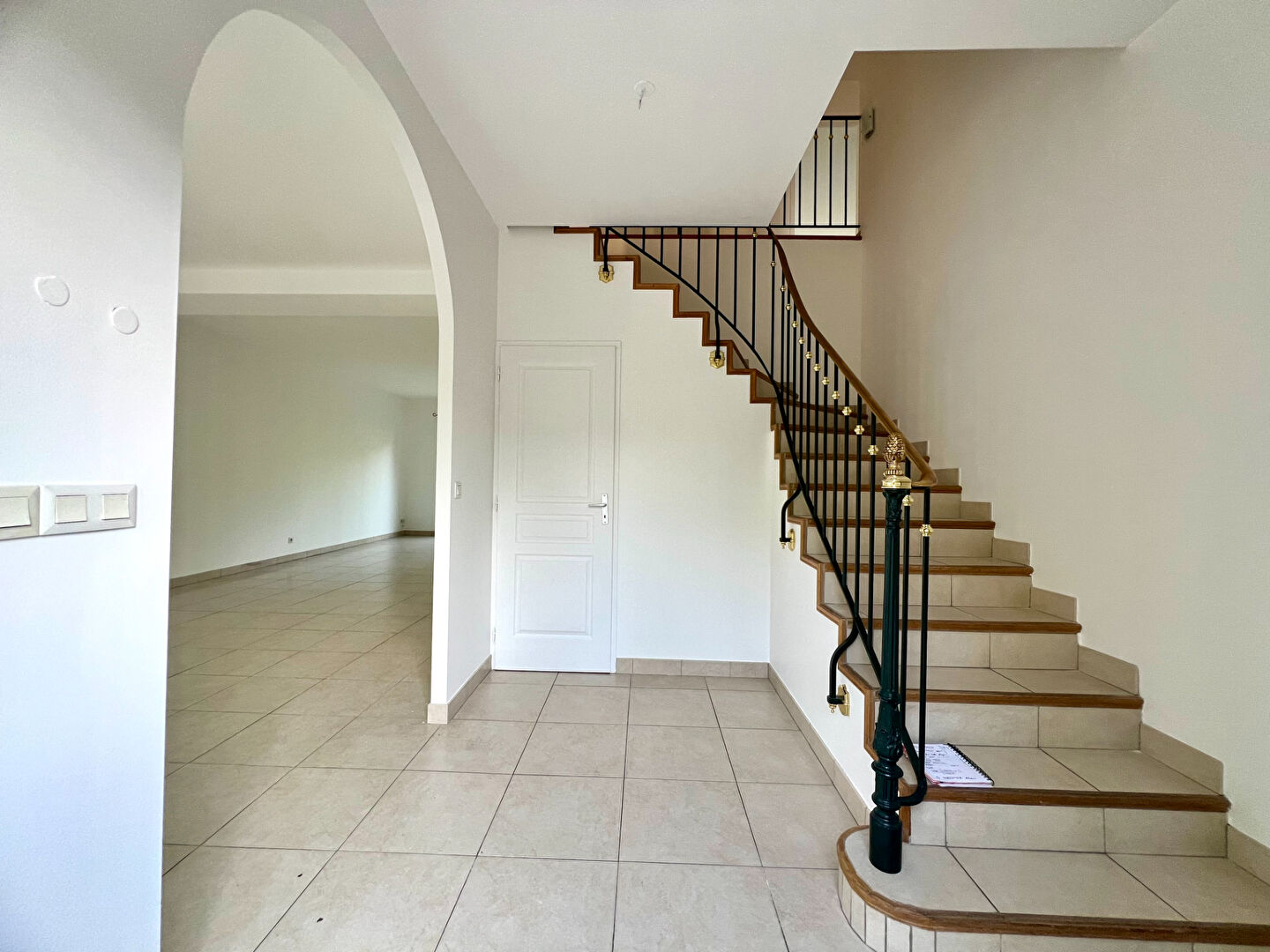 Photo Maison Familiale Lumineuse et Spacieuse avec Jardin et Suite Parentale à Chatou image 2/6