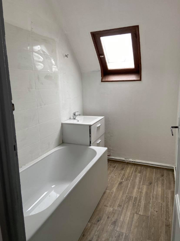 Photo Au centre-ville d'Isigny... image 4/5