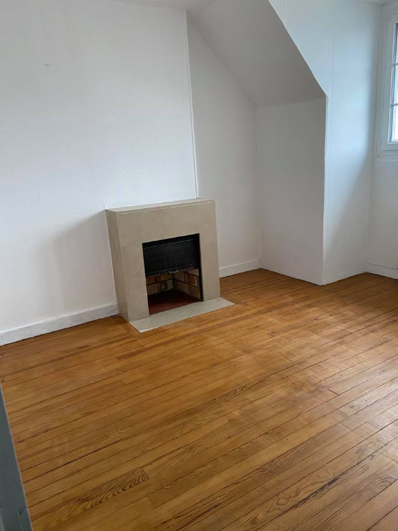 Photo Au centre-ville d'Isigny... image 5/5