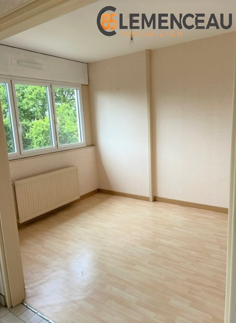 Photo LA ROCHE SUR YON - PROCHE DU CENTRE VILLE image 4/6