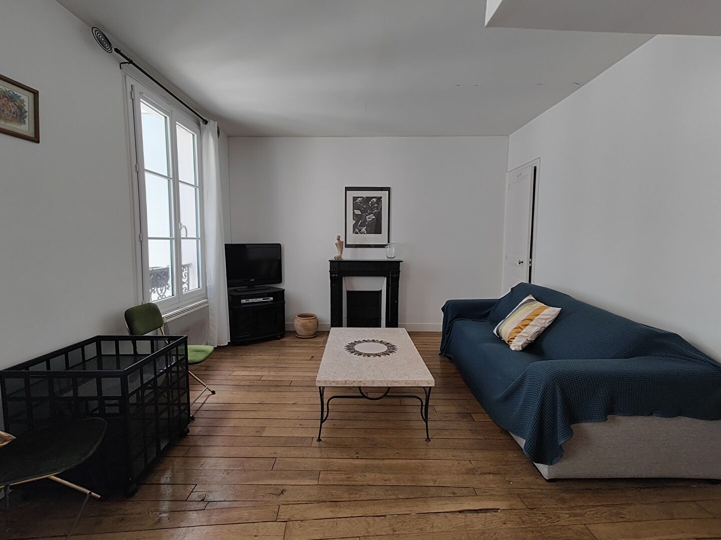 Photo Métro École Militaire, DERNIER ETAGE Appartement Paris  2 pièce(s)  clair de 42 m2 image 1/6