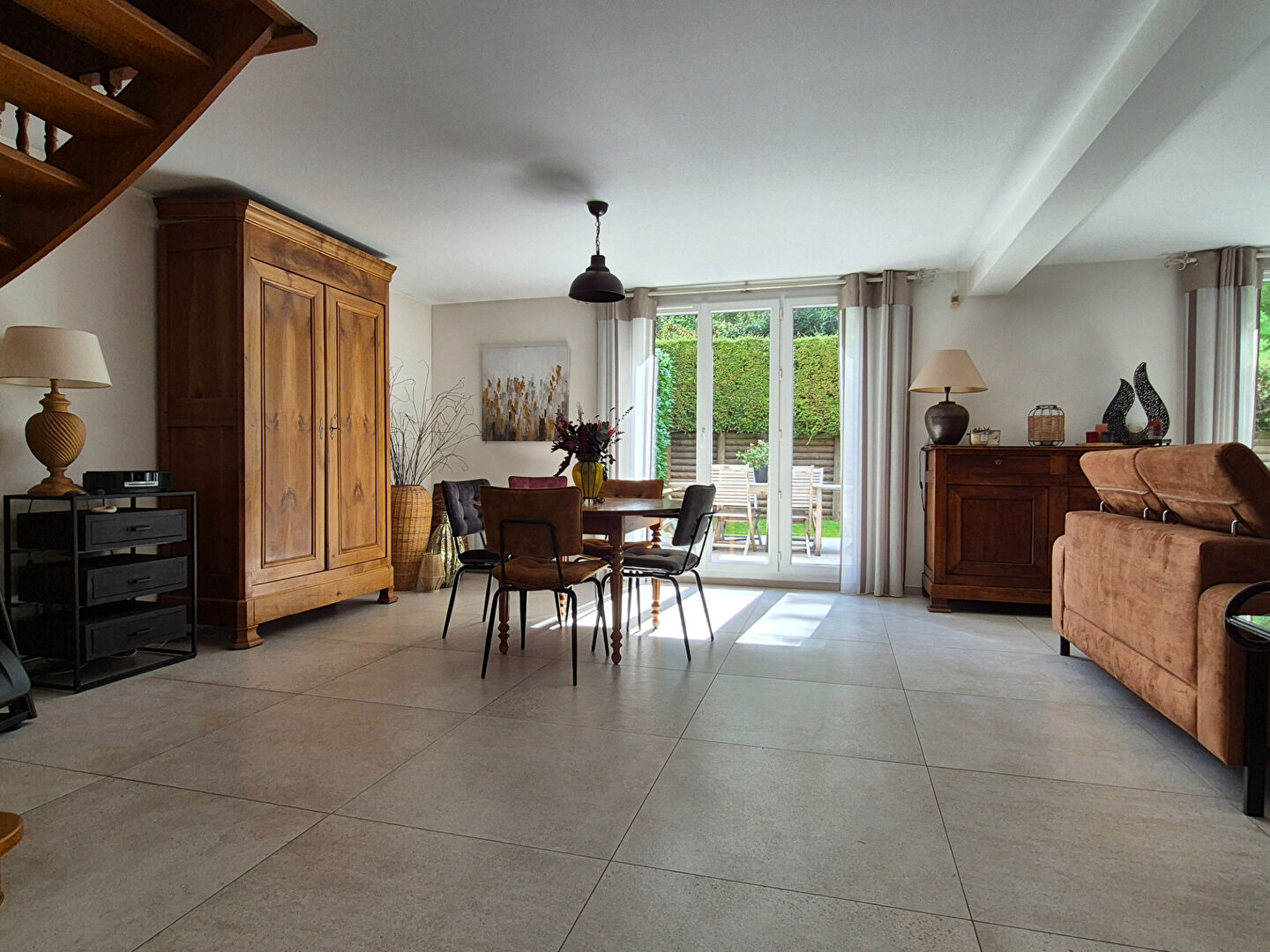 Agence immobilière de CLUB HOUSE La queue en brie - Club HOUSE