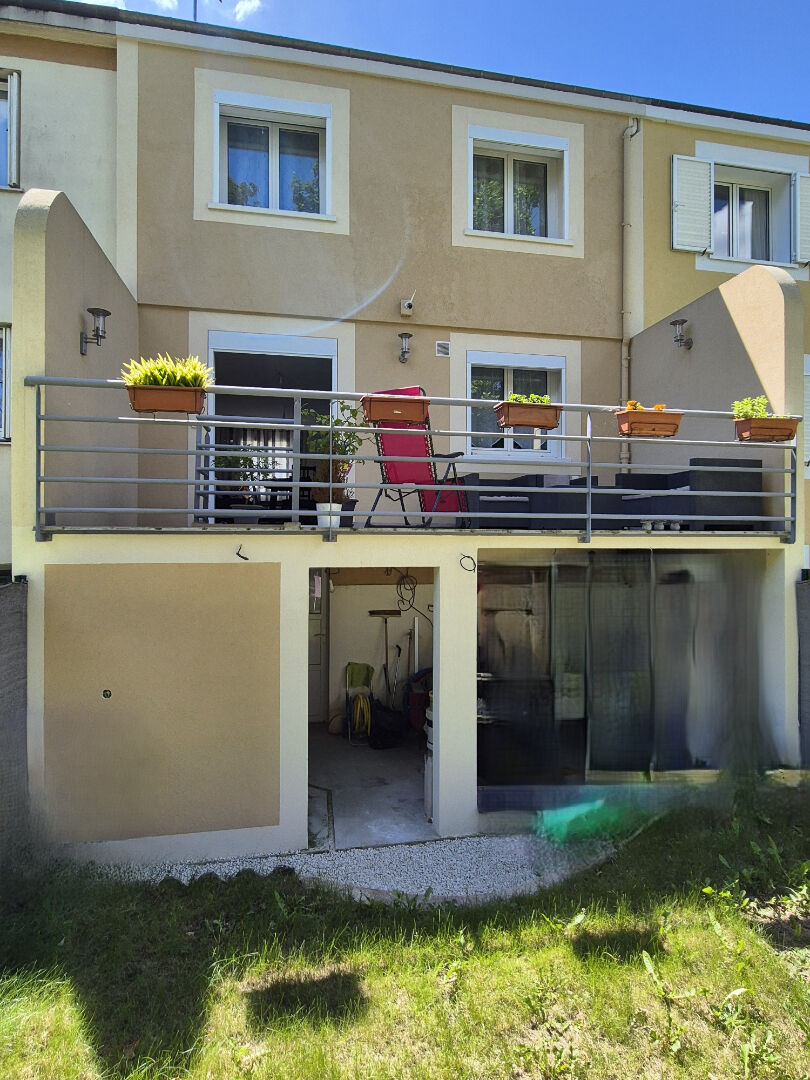 Agence immobilière de CLUB HOUSE La queue en brie - Club HOUSE