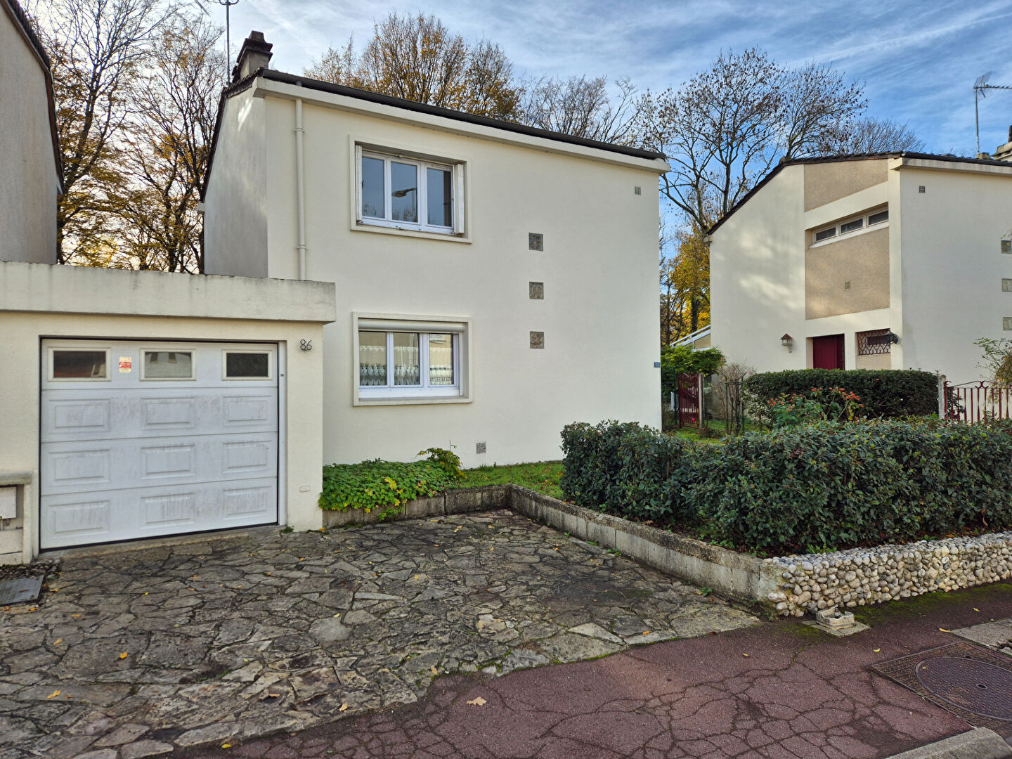 Agence immobilière de CLUB HOUSE La queue en brie - Club HOUSE