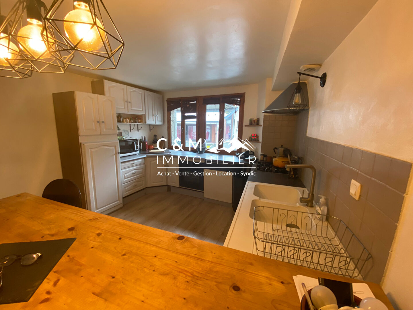 Agence immobilière de C ,  M immobilier Saint jean de maurienne - C ,  M immobilier MODANE
