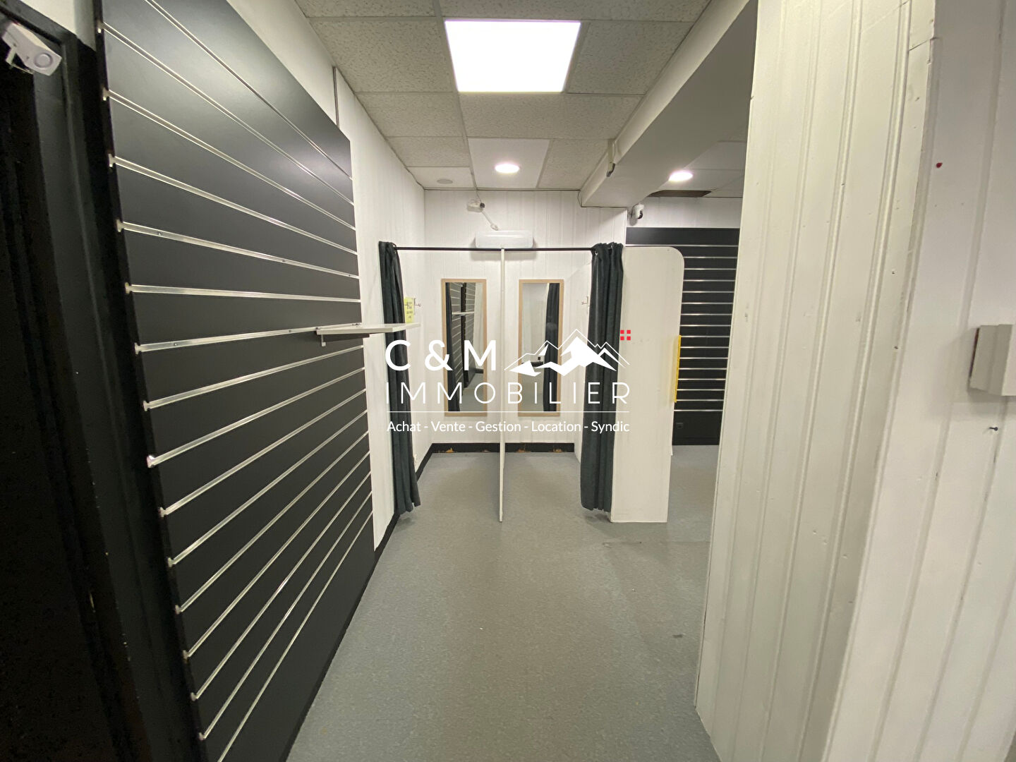 Photo Local commercial MODANE Gare 490.93 m2 + cave (225.58 m2) image 4/6