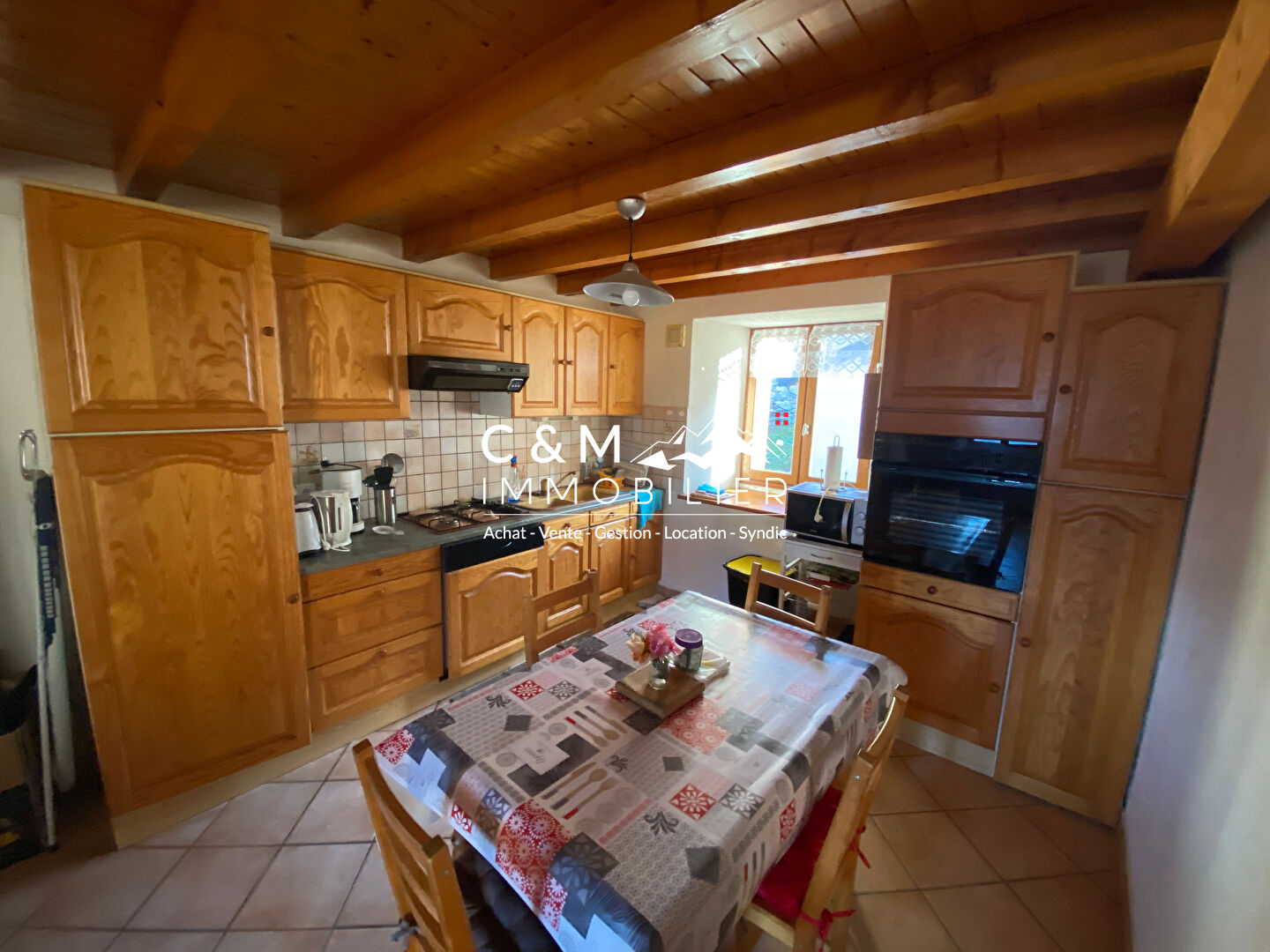 Photo A LOUER Appartement  duplex meublé  Saint Andre 3 pièce(s) + garage image 3/6