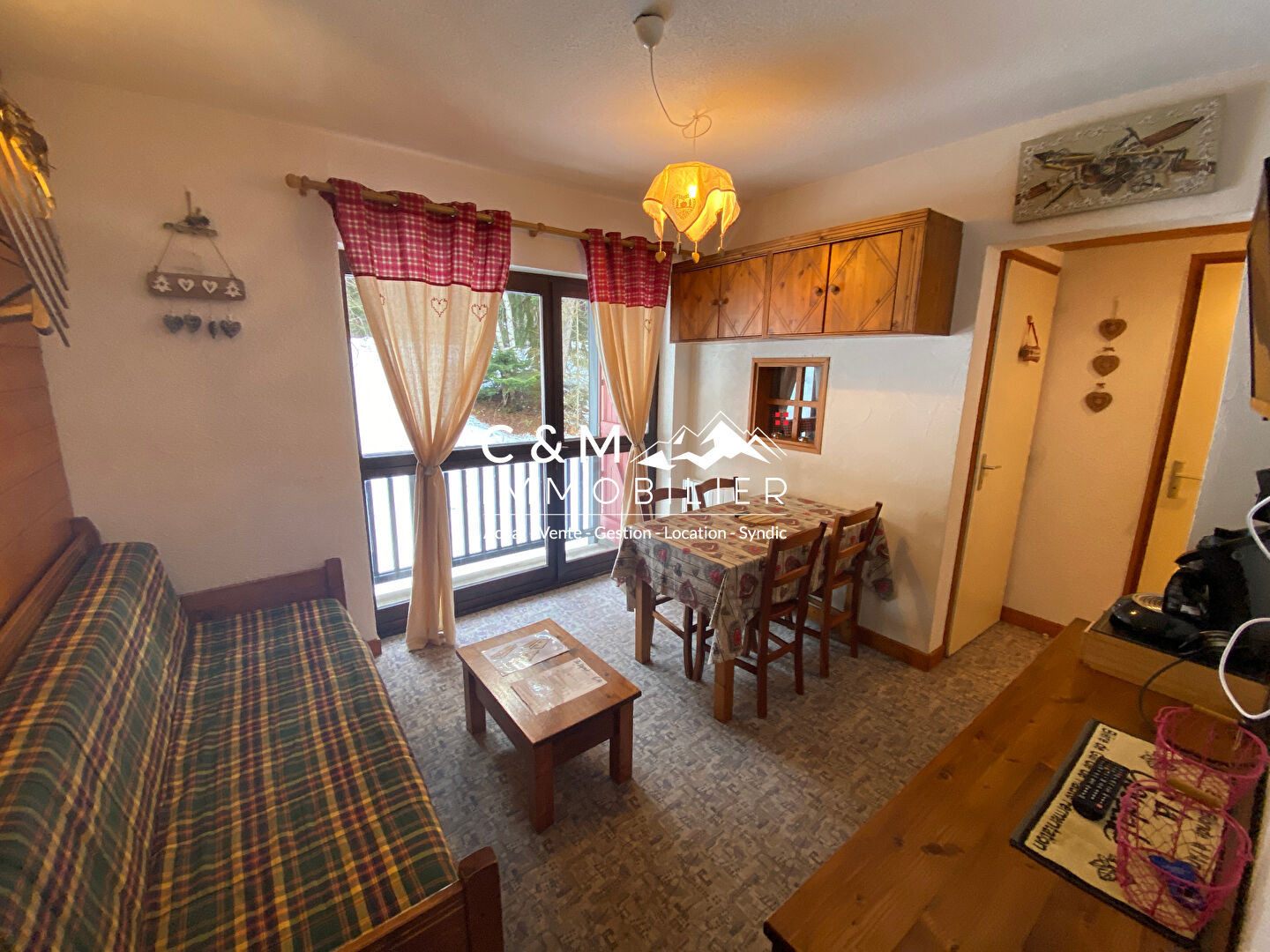 Agence immobilière de C ,  M immobilier Saint jean de maurienne - C ,  M immobilier MODANE