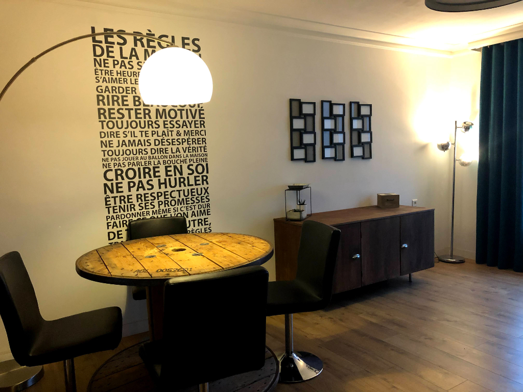 Photo APPARTEMENT T3 MEUBLE AVEC GARAGE- CLEUNAY image 2/6