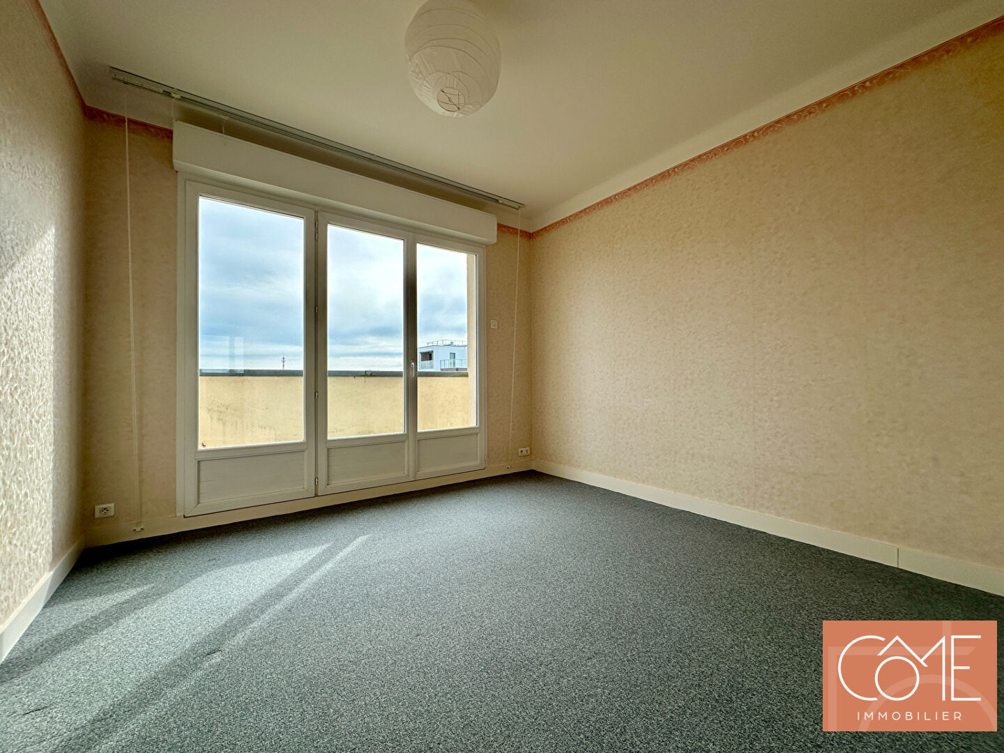 Photo APPARTEMENT DE 132 m2  - QUARTIER JEANNE D'ARC  - METRO JOLIOT-CURIE - RENNES. image 4/6