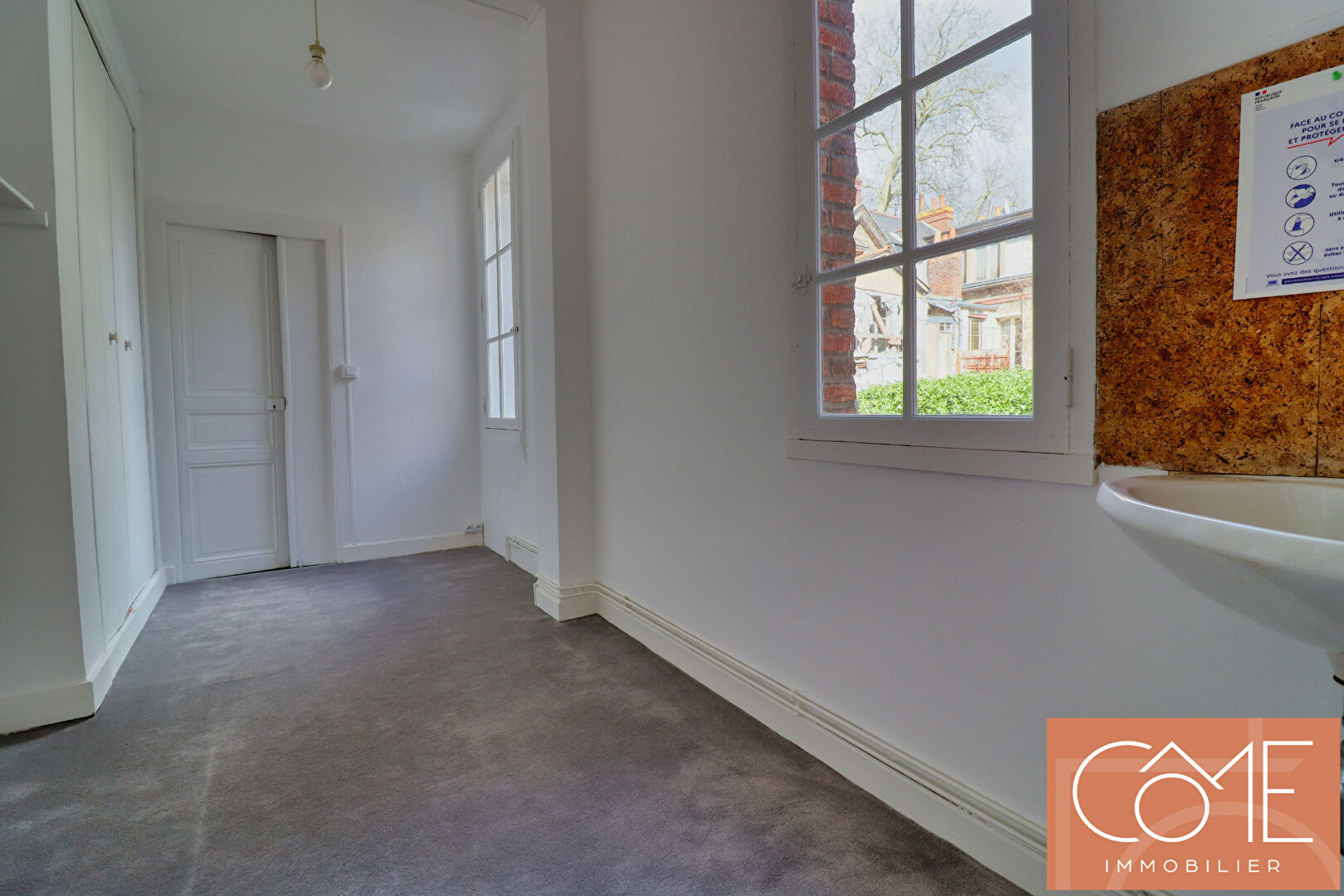 Photo - A VENDRE CHEZ CÔME IMMOBILIER - CENTRE VILLE, PROCHE GARE - CHAMP DE MARS - 129 M²  ENV. - 4 CHAMBRES -  COURETTE - 35000 RENNES image 6/6