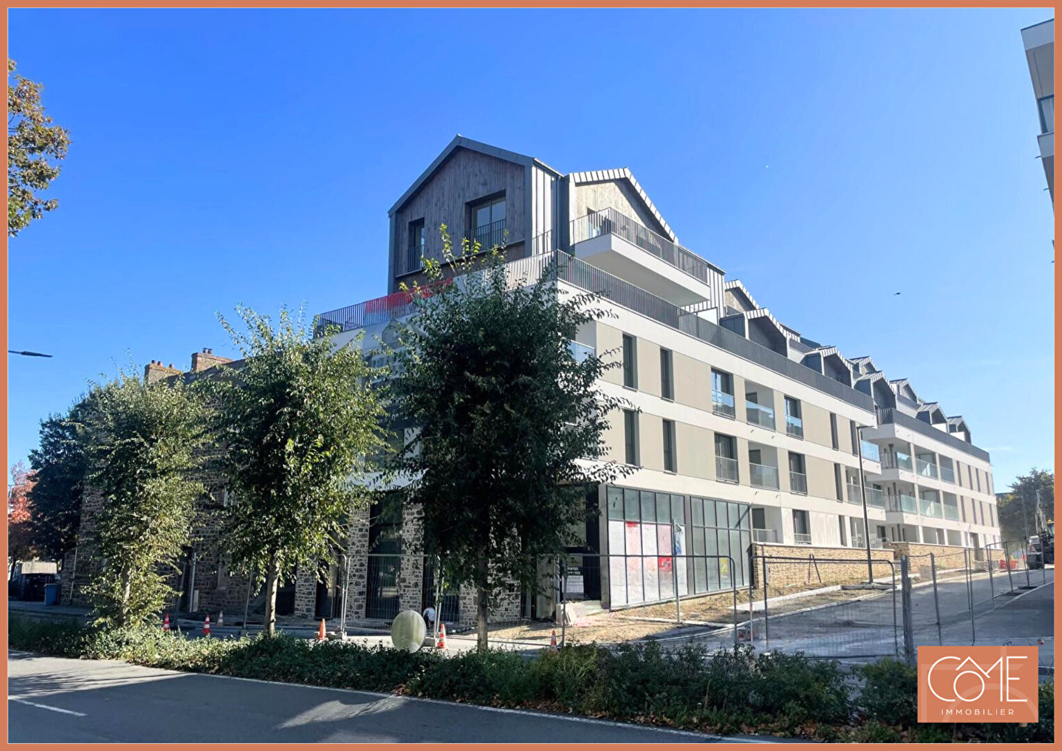 Type 4 - 3 CHAMBRES - TERRASSE de 33m² - ETAGE ELEVE - EXPOSITION OUEST - HIPPODROME - SAINT-MALO