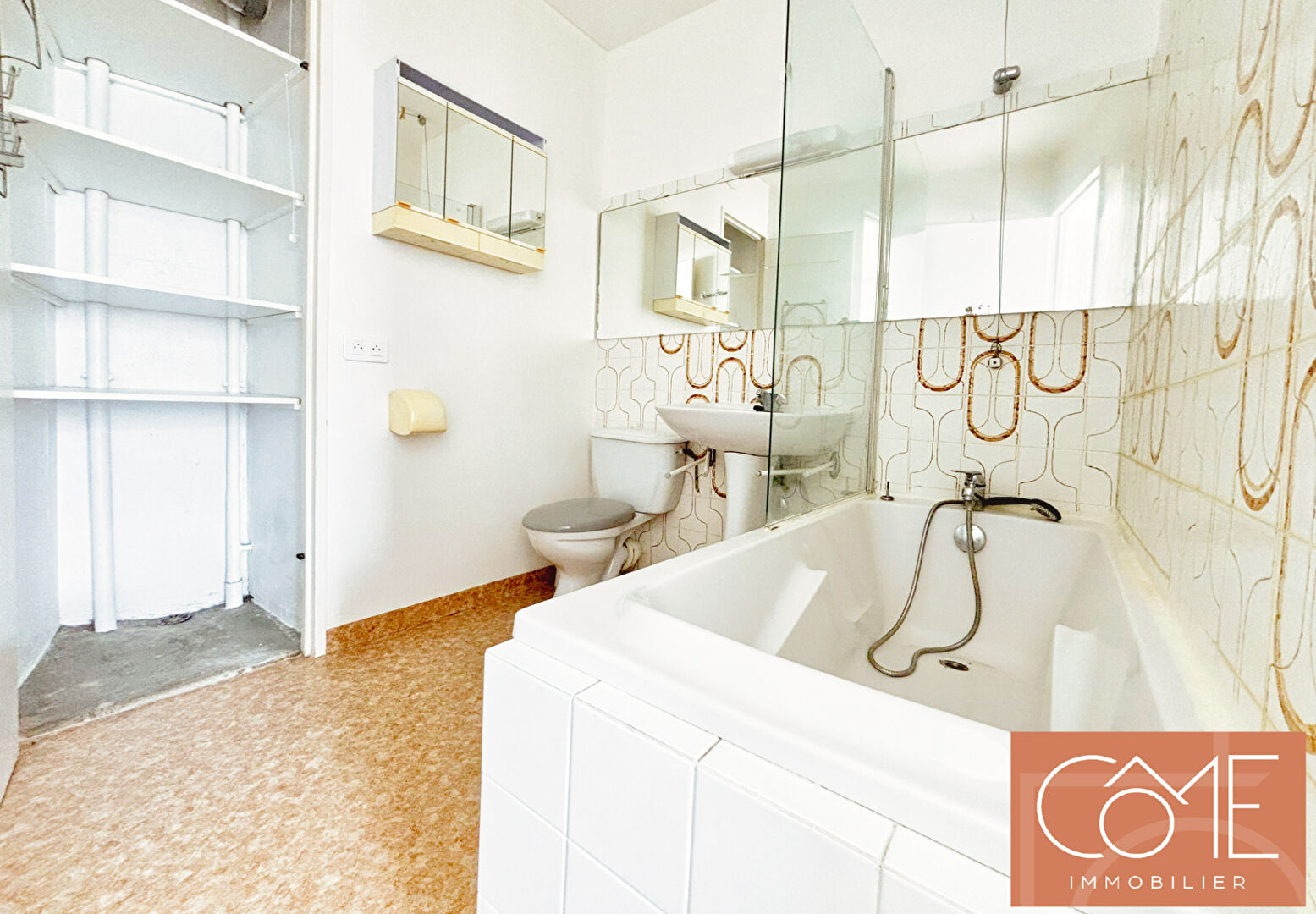 Photo A VENDRE APPARTEMENT T2 - 41,11M² - LES HORIZONS - CAVE - PARKING - 5ème ETAGE - CENTRE VILLE DE RENNES - 35000 - LIBRE D'OCCUPATION image 5/6