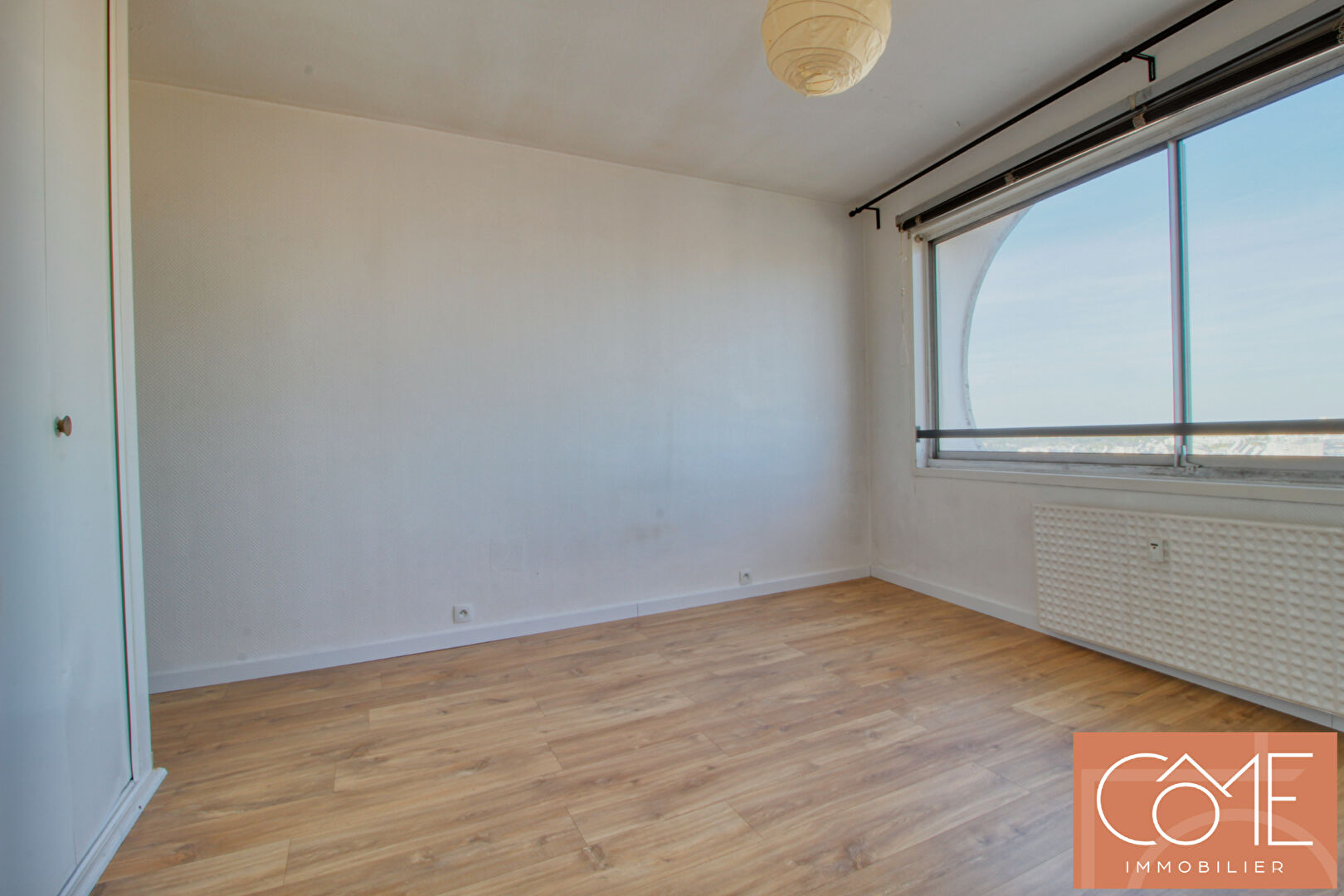 Photo A VENDRE APPARTEMENT T2  - 41,61M² - LES HORIZONS - CAVE - PARKING - 19ème ETAGE - CENTRE VILLE DE RENNES - 35000 image 4/6