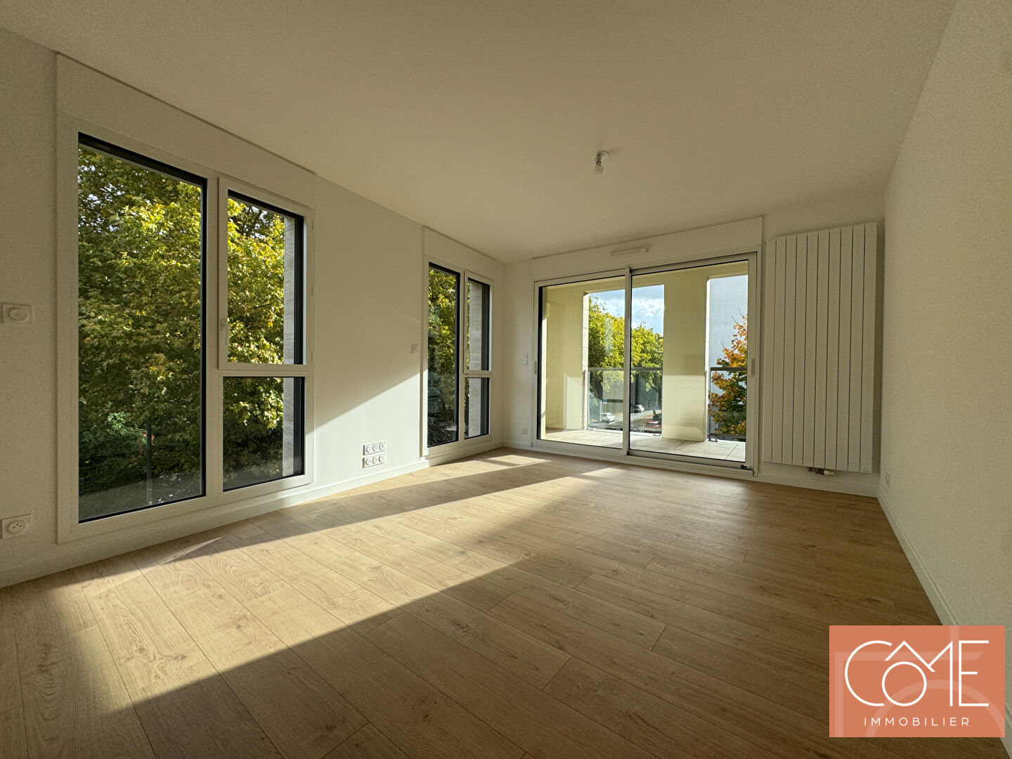 Photo APPARTEMENT DE 46.49M² MEUBLE  AVEC TERRASSE ET PARKING - RESIDENCE NEUVE RIVALTO - PROXIMITE CENTRE VILLE - RENNES image 3/6