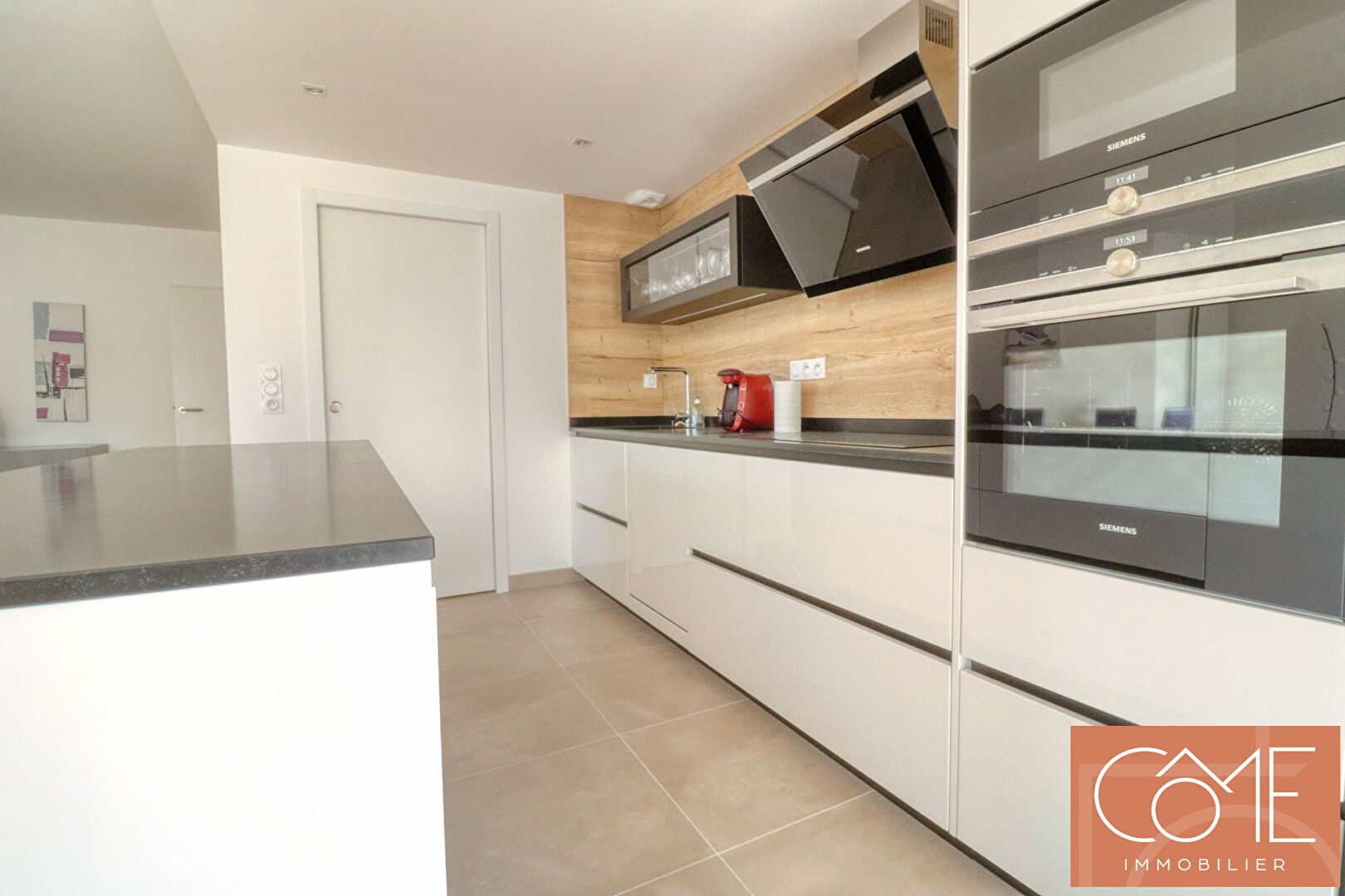 Photo A VENDRE APPARTEMENT D'EXCEPTION - TYPE 4 - 111,93M² - 3 CHAMBRES  CENTRE-VILLE DE RENNES - QUARTIER HÔTEL DIEU - TERRASSE/LOGGIA - GARAGE DOUBLE - CAVES - RÉSIDENCE LE CIPRIANI - 35000 RENNES. image 3/6