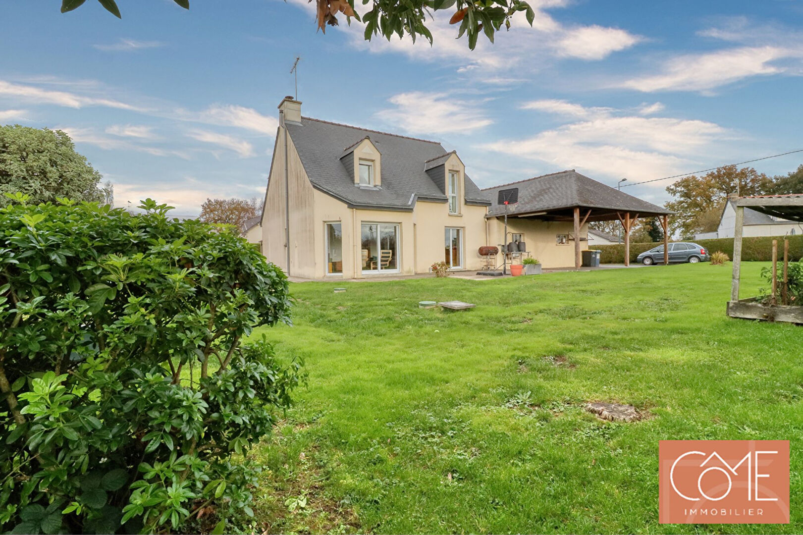 À VENDRE EN EXCLUSIVITE AMANDA  - 35340 LIFFRE - MAISON COMTEMPORAINE - 111 m² - TERRAIN DE 1030 M² - CARPORT ET DOUBLE GARAGE.