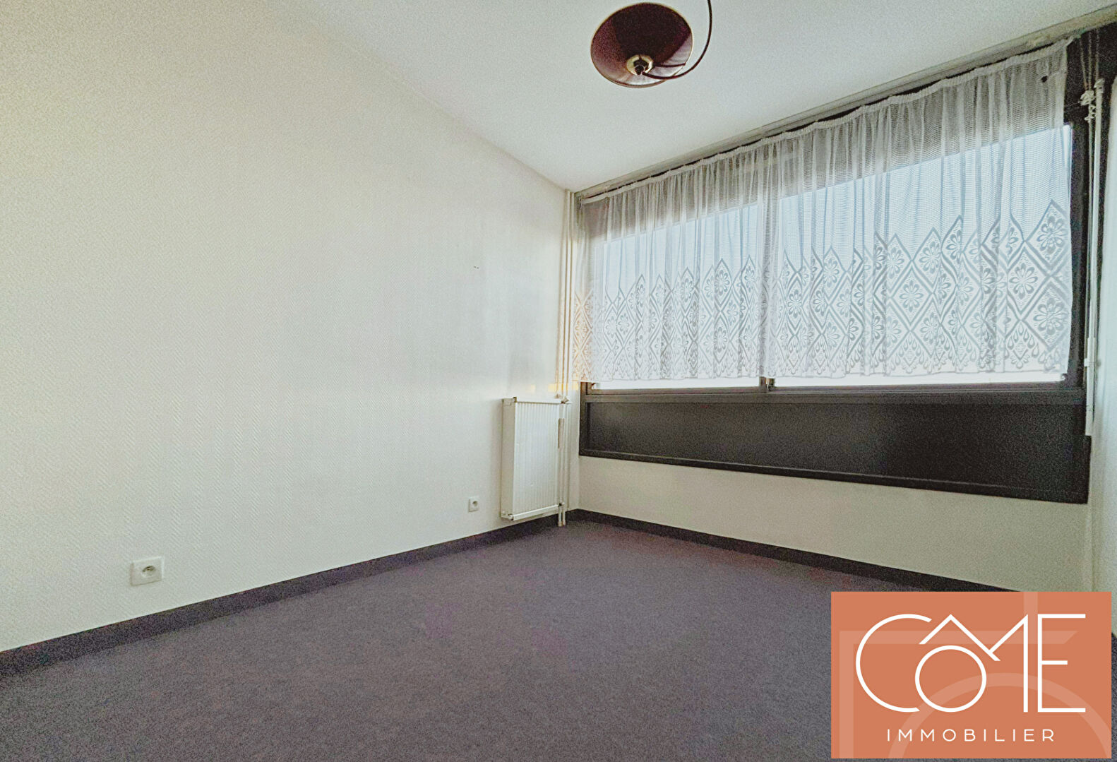 Photo A VENDRE - Type 5  -  97M² ENV. - EXPOSITION SUD/OUEST - VERANDA LOGGIA - GARAGE - CAVE - IMMEUBLE SECURISEE AVEC ASCENSEUR  - CENTRE VILLE DE RENNES - RUE DE BREST. image 6/6