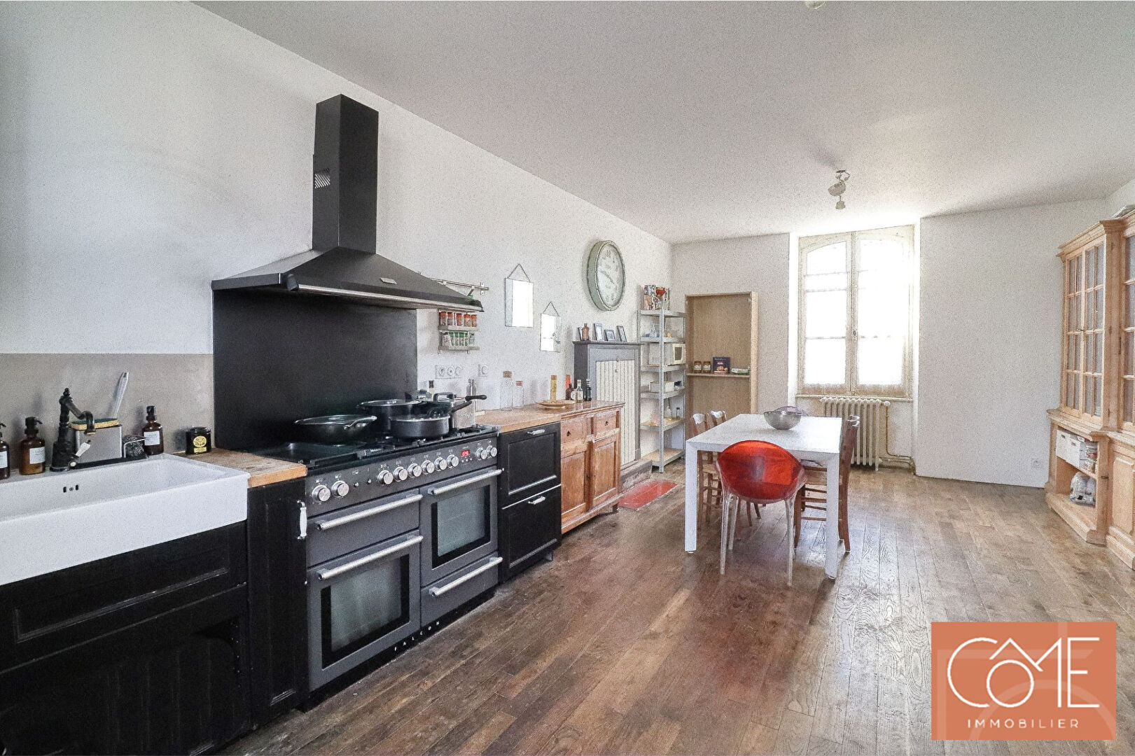 Photo À VENDRE - 35520 MELESSE - MAISON DE CHARME DES ANNÉES 30 - PLEIN BOURG - 3 CHAMBRES - 120 m² HAB. / 180 m² AU SOL -  TERRAIN 485 m² - EXPOSITION OUEST - CAVE image 2/6