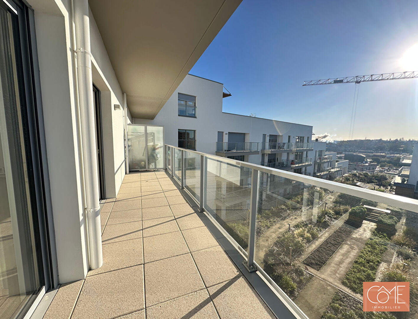 TYPE 3 NEUF - AVANT DERNIER ETAGE - EXPOSITION SUD-OUEST - BALCON 11M² - PARKING