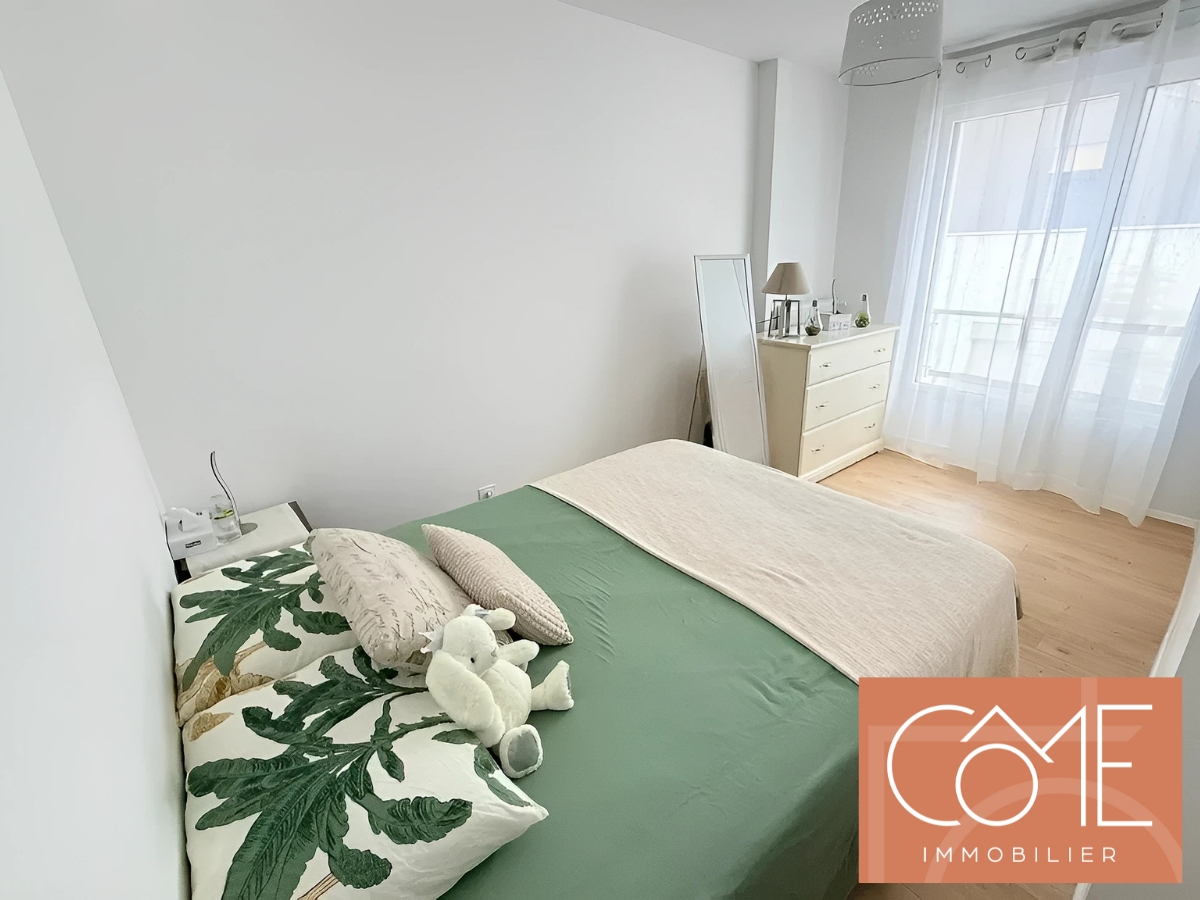 Photo A VENDRE APPARTEMENT T3 - 66M² - BALCON - PARKING EN SOUS-SOL - QUARTIER PARAME - 35400 SAINT MALO image 6/6