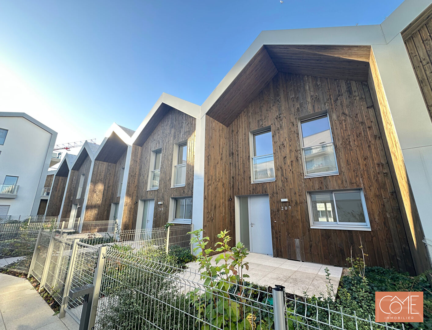 MAISON NEUVE 2 CHAMBRES - DERNIER ETAGE SUR LE TOIT -BAUD CHARDONNET - RENNES