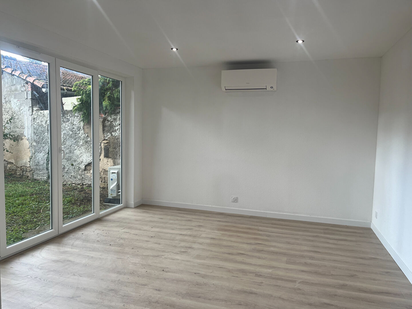 Agence immobilière de COMME CHEZ VOUS Peschadoires - COMME CHEZ VOUS