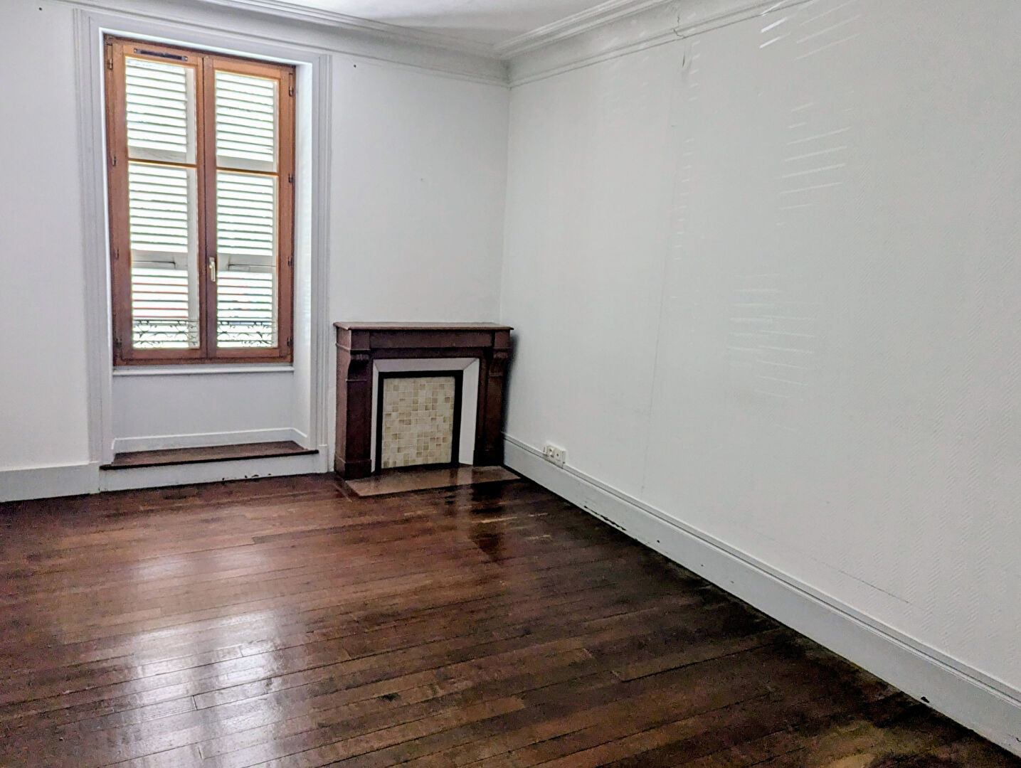 Photo Local d'activité en RDC pour professions libérales image 2/3