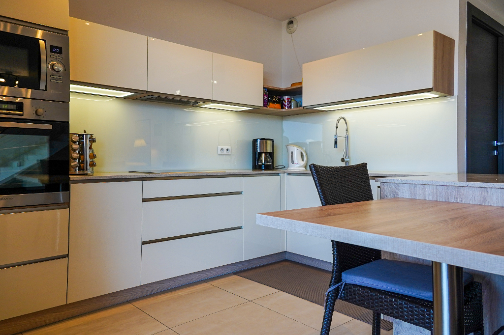 Photo PROPRIANO -  VILLA SUR TOIT EN DUPLEX 4 pièce(s) - 120 m2 image 4/6