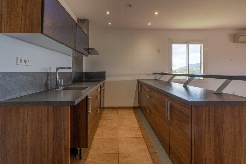 Photo CASALABRIVA - MAISON 10 PIECES - 250m² image 4/6