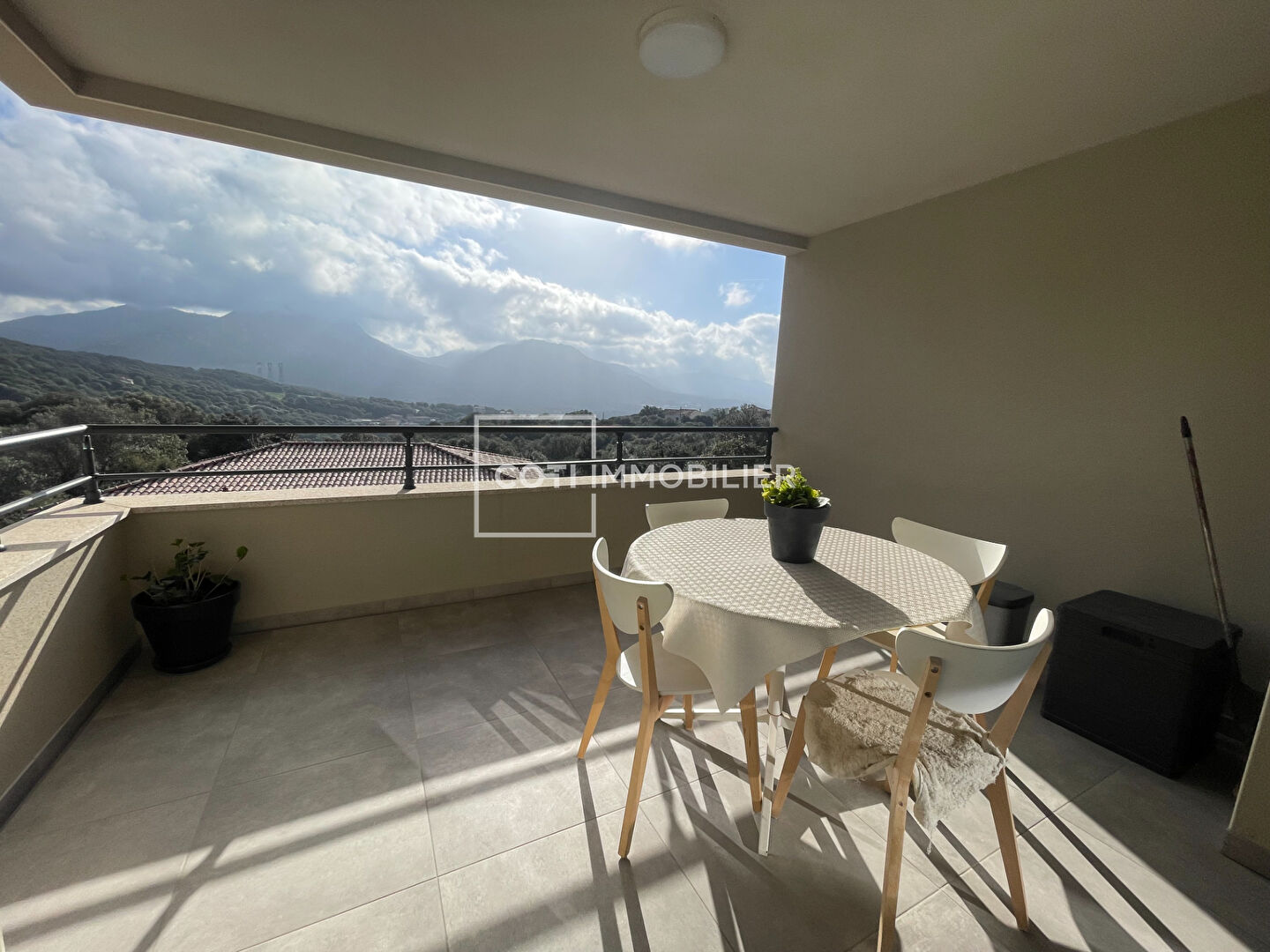 VIGGIANELLO - 3 pièces - 73m² - 330 000