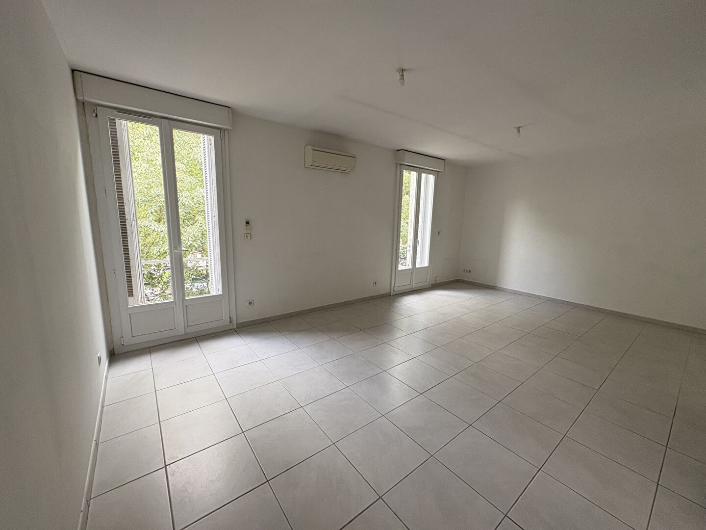 APPARTEMENT NIMES JEAN JAURES - 4 pièces - 91.95 m2