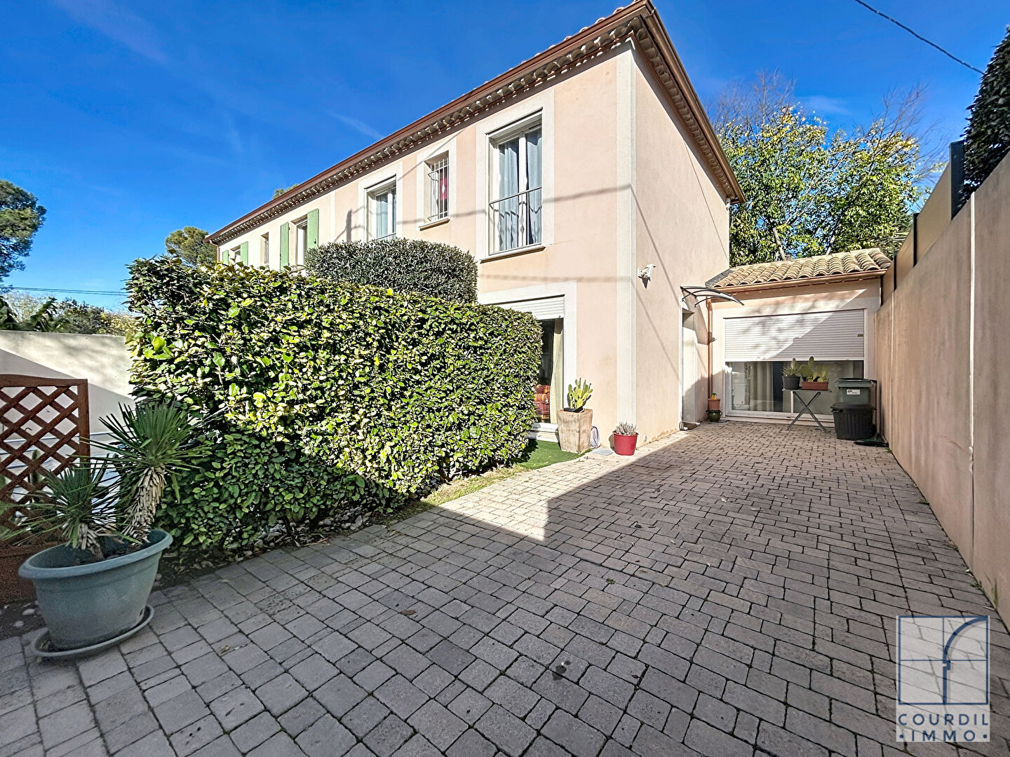 Photo Charmante maison de ville quartier Tour Magne avec Piscine image 1/6