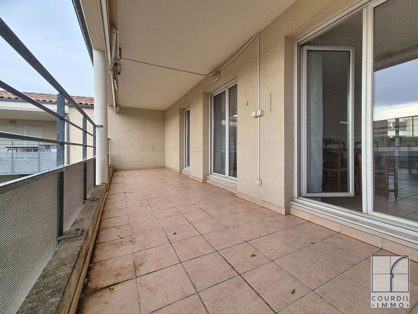 Photo Appartement 4 pièces de 81,66 m² - Terrasse - Garage - Parkings image 4/6