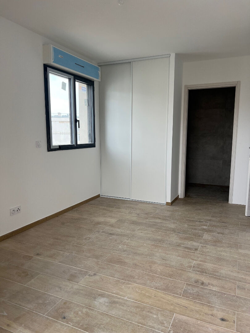 Agence immobilière de C ,  P ASSOCIEES - C ,  P ASSOCIEES