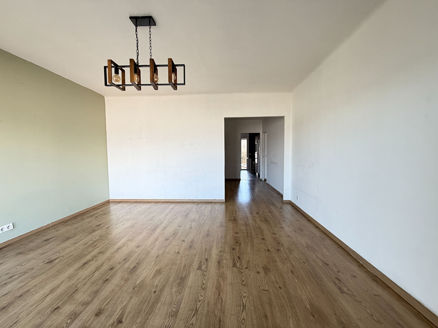 Agence immobilière de C ,  P ASSOCIEES - C ,  P ASSOCIEES