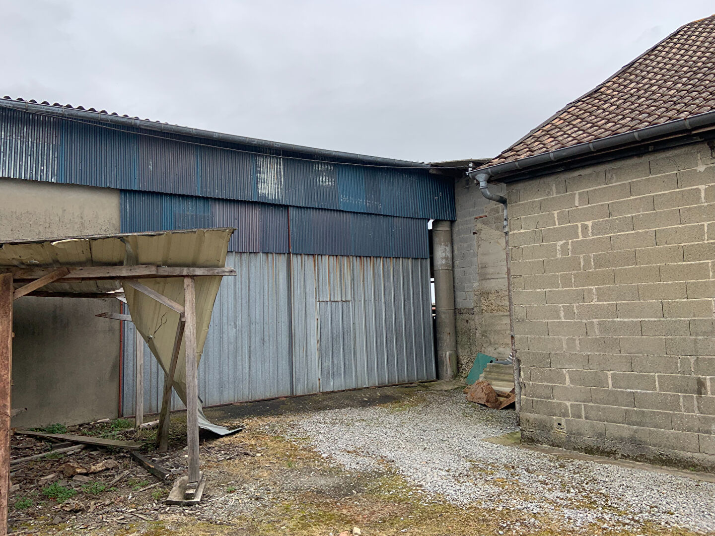 Photo Entrepôt / local industriel Mazerolles 980 m2 image 5/6