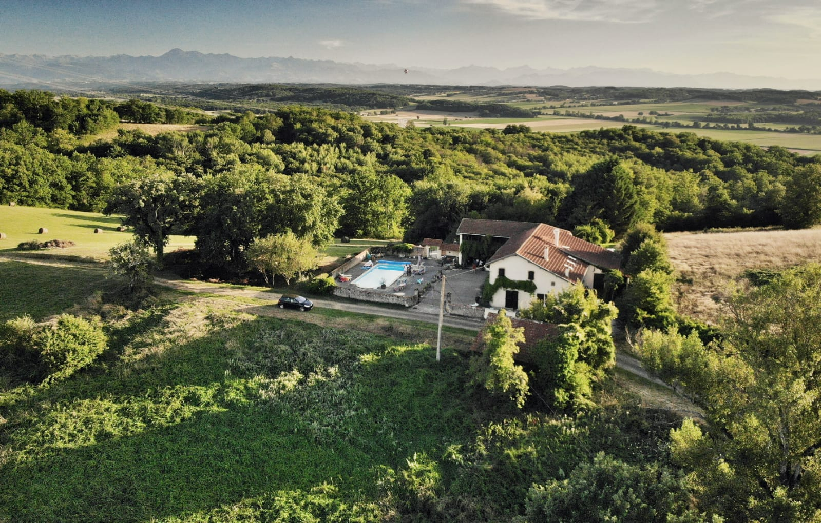 Photo Ancien corps de ferme de 320 m² hab sur 1Ha6 situé à 25' de Tarbes et 1h de PAU image 3/6