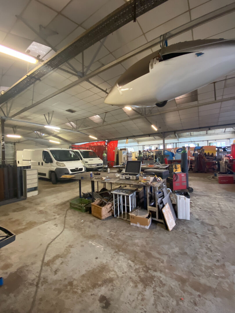 Photo NOUVEAUTE : Entrepôt + bureaux et terrain Zone Induspal Lons (64140) image 4/6