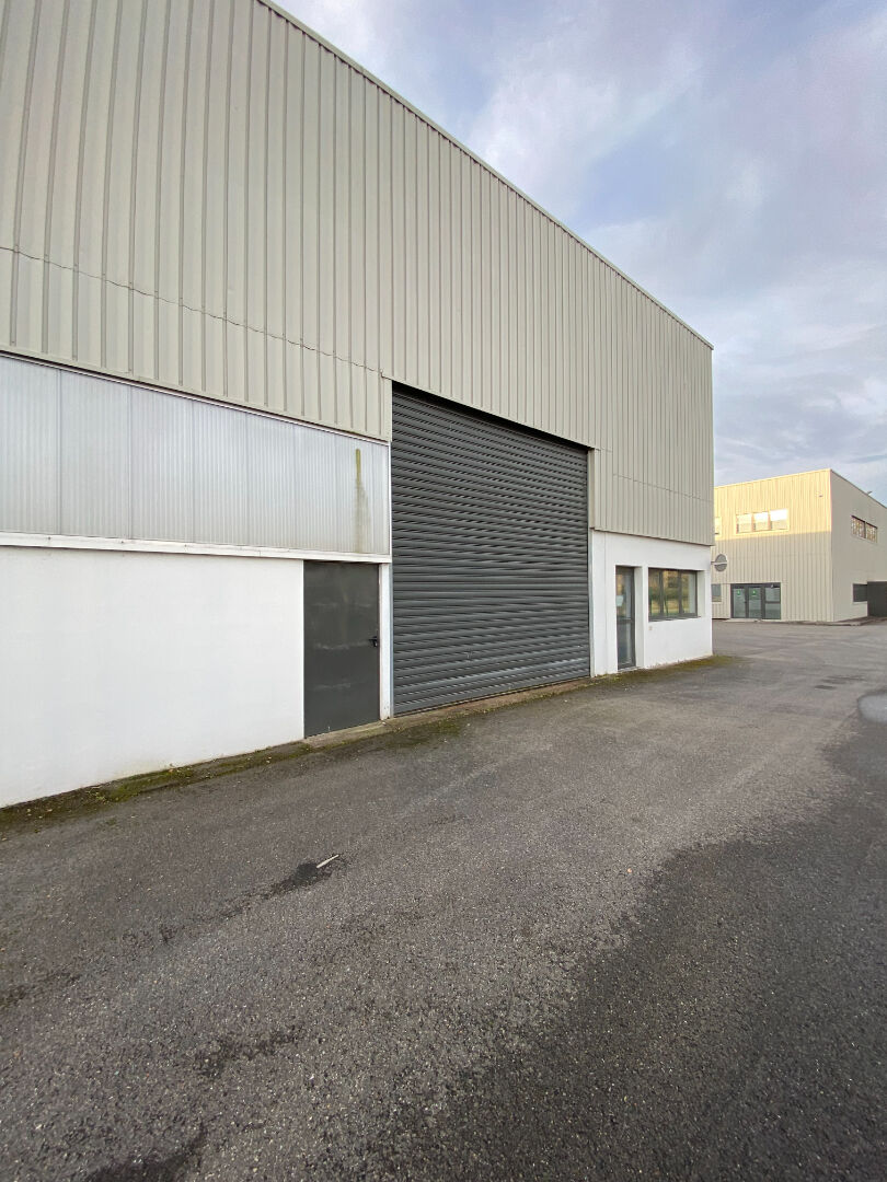 Photo Local d'activité avec bureaux Pau nord 1219 m2 image 2/6