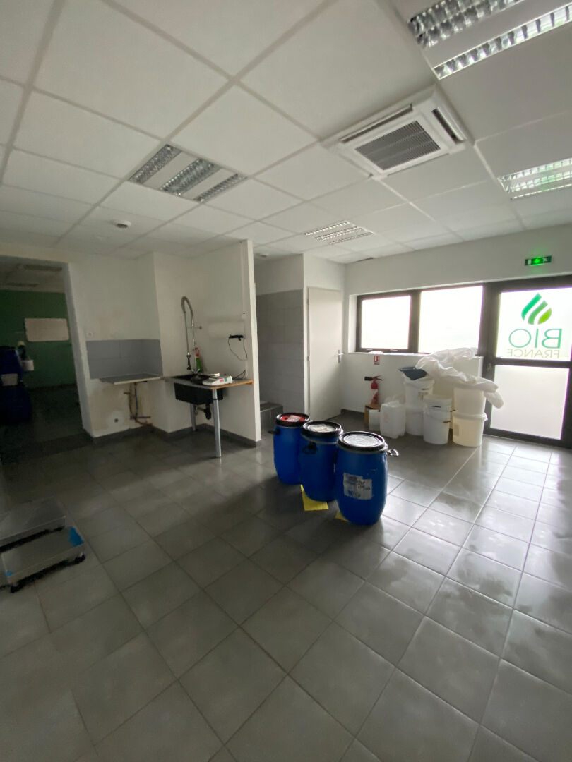 Photo Local de bureaux et salle de réunion Pau nord 370 m2 image 2/6