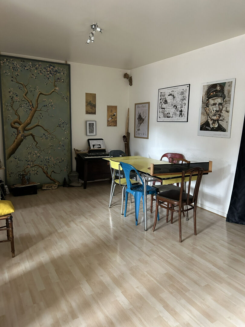 Photo T3 parfait état en hyper centre de Nay au calme image 4/6