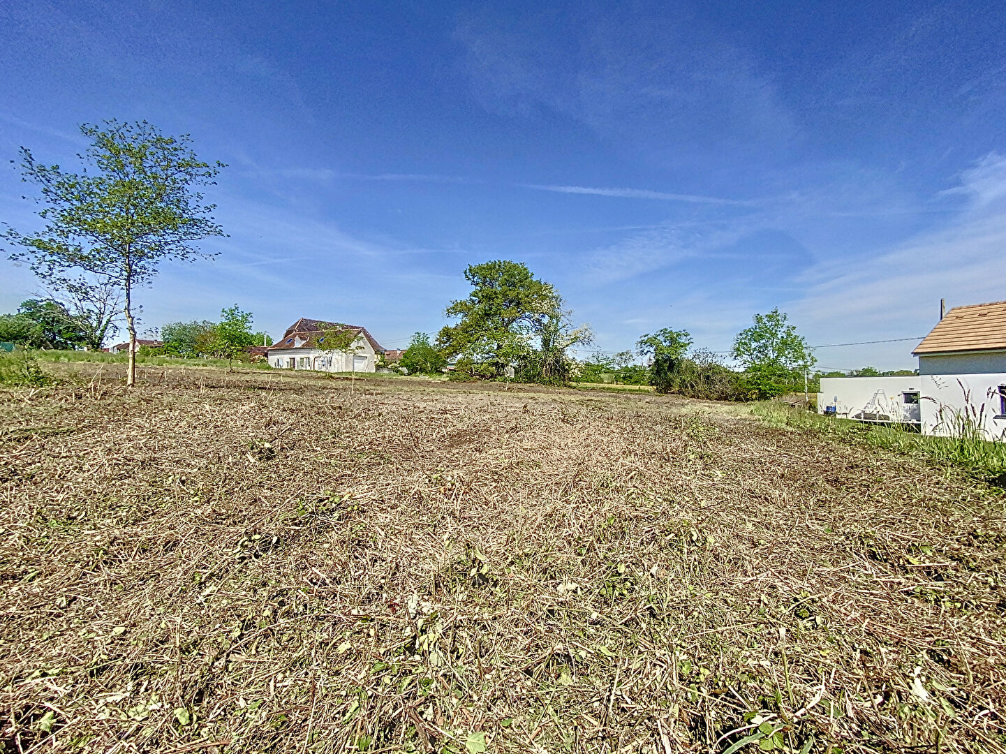 Photo Terrain Lagor 2000 m2 image 4/5