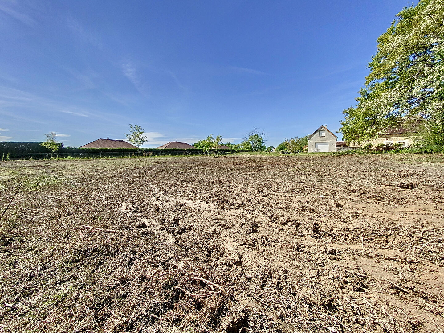 Photo Terrain Lagor 2000 m2 image 5/5