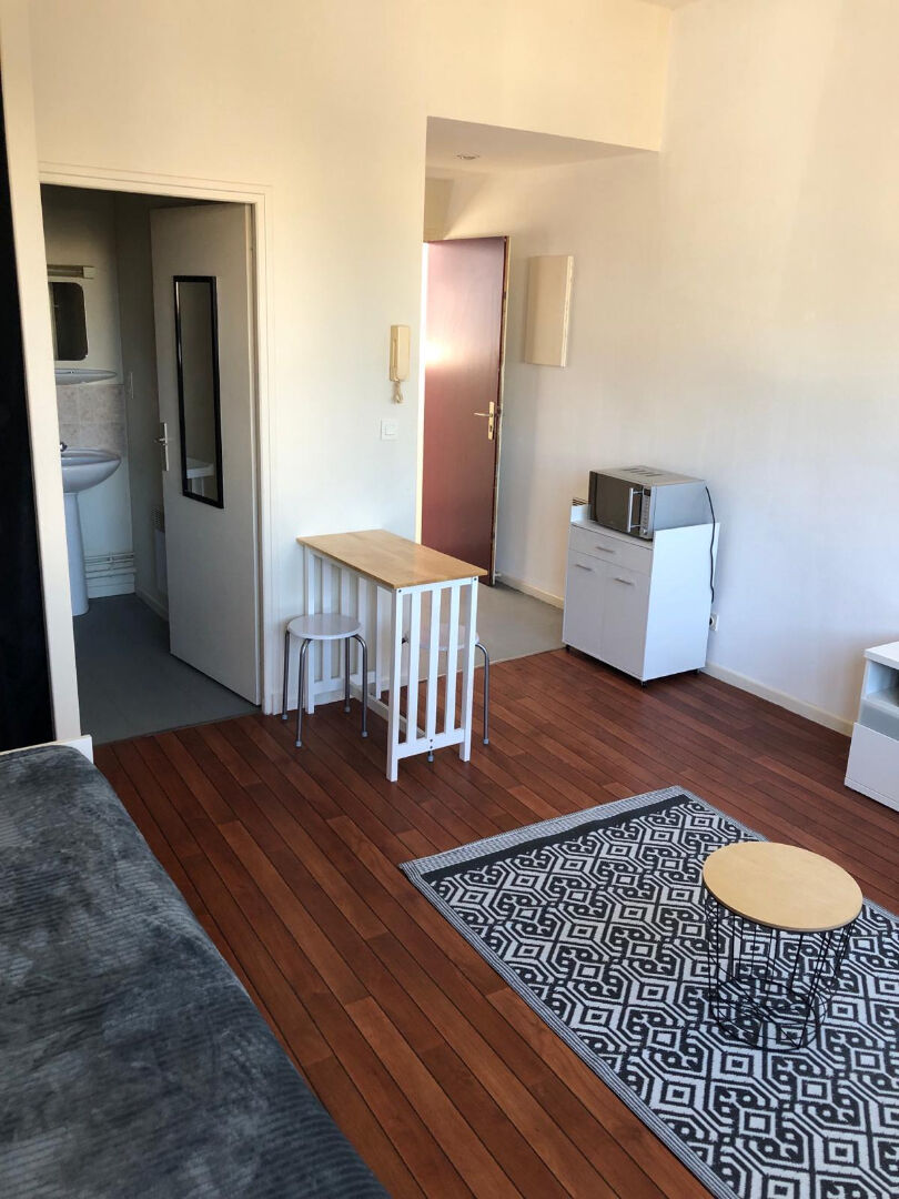 Photo STUDIO 22M2 AVEC SATIONNEMENT SECURISE image 2/4