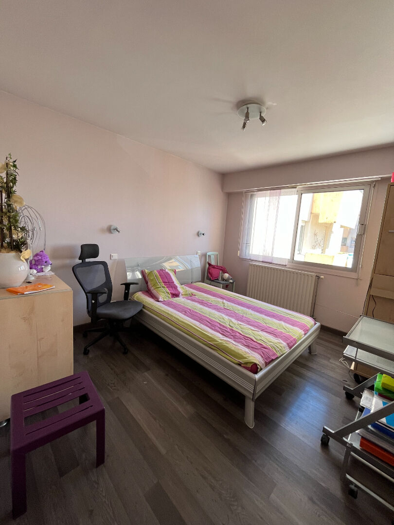 Photo APPARTEMENT LUMINEUX AVEC BALCON ET GARAGE image 3/4